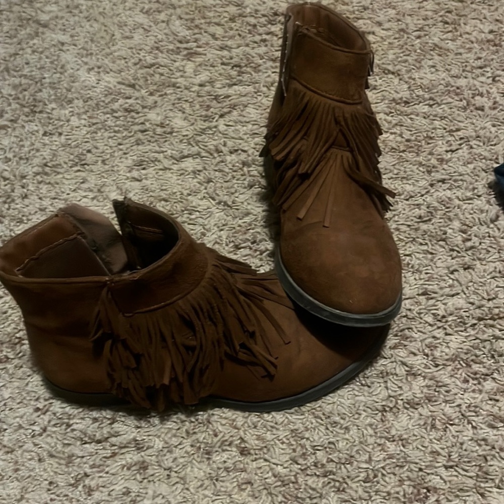 Soda Fringe Booties